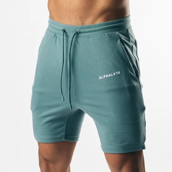 Alphalete Essential Shorts 